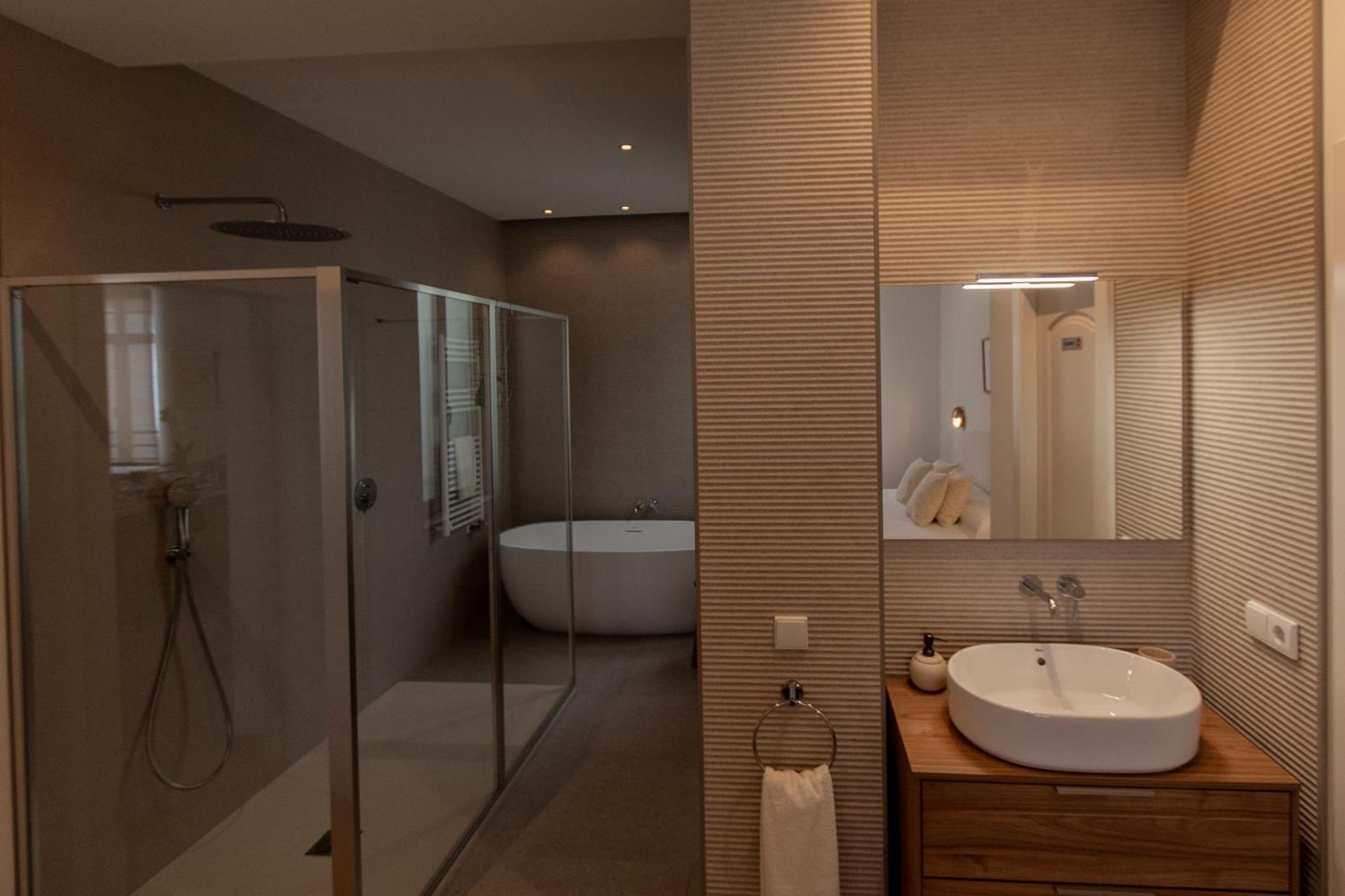 Suite Haus Castelar Santander Bagian luar foto